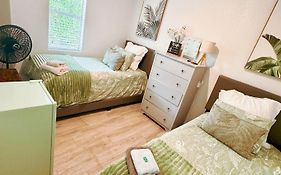 Deluxe Room In Best Location Miami In A 2 Bedrooms Unit - Parking, Laundry And Luggage Storage